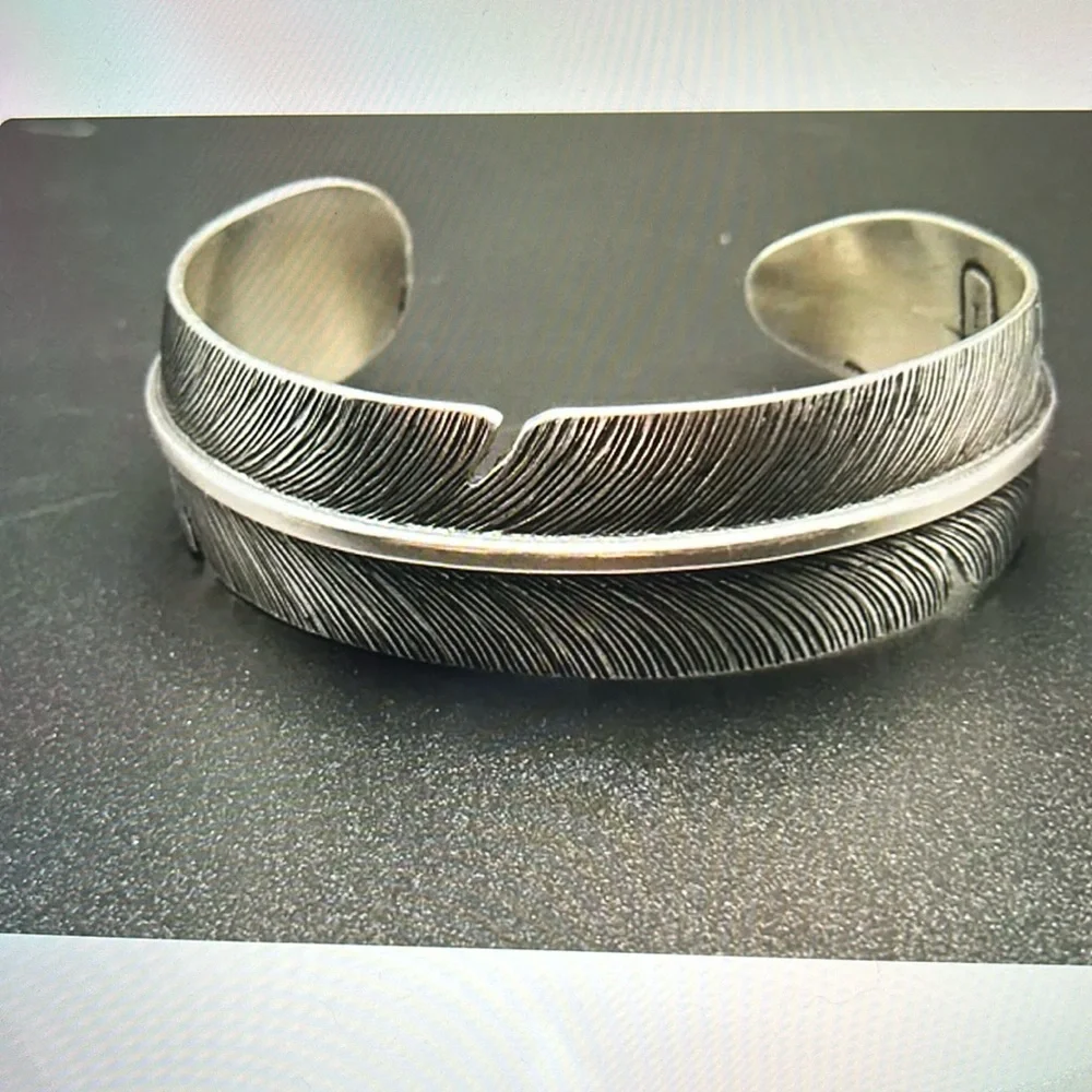 Chan Luu Wide .925 Solid Silver Feather Bracelet - Picture 1 of 6